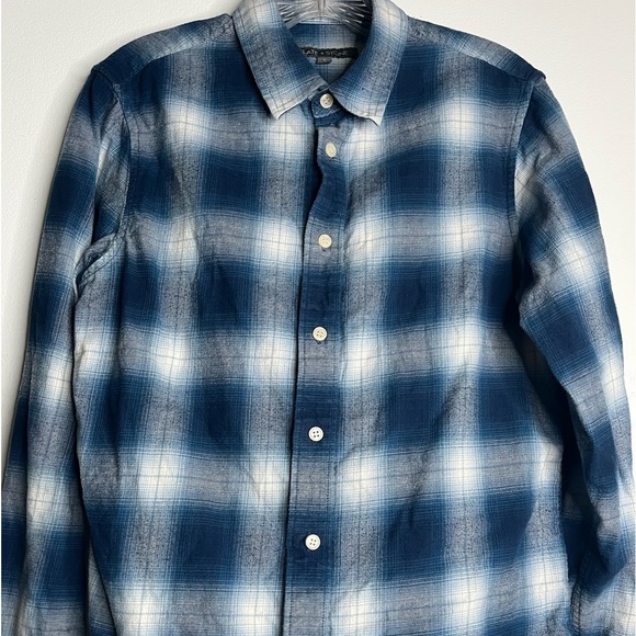 Slate & Stone Plaid Flannel Button Up Shirt Small - Picture 2 of 9